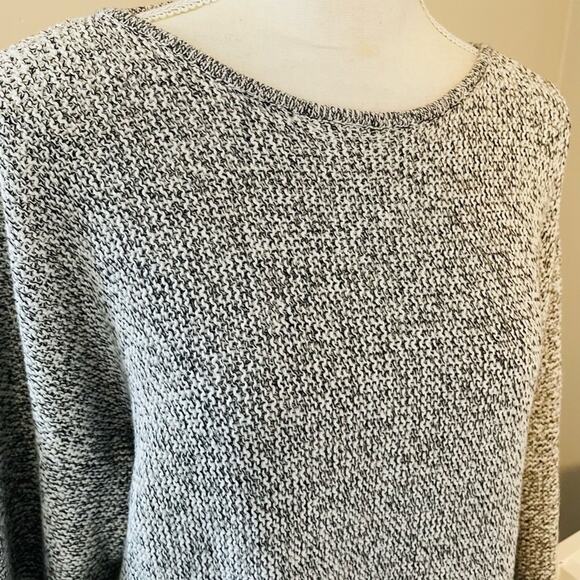 H&M Sweater - Picture 3 of 5